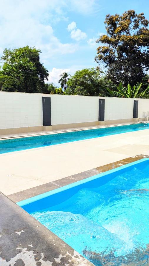 Apto Centro Ubatuba com Varanda Gourmet, Suíte e Piscina Exterior foto